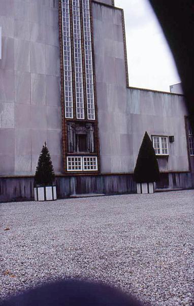 13-Bruxelles (Palazzo Stoclet, dell'architetto Hoffmann ,Secessione viennese),12 agosto 1989.jpg
